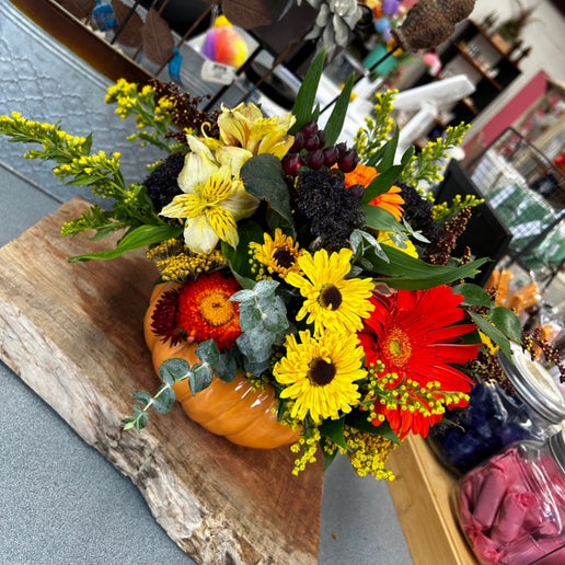 Pumpkin Vase w/ Flowers